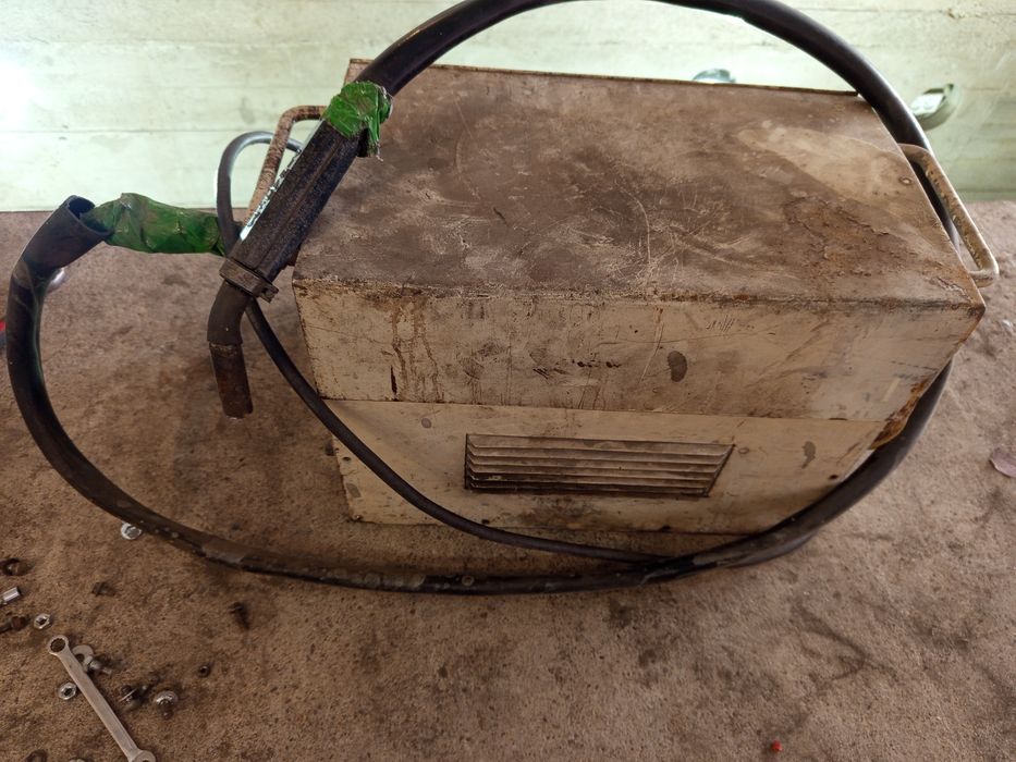 Продам полуавтомат сварку.