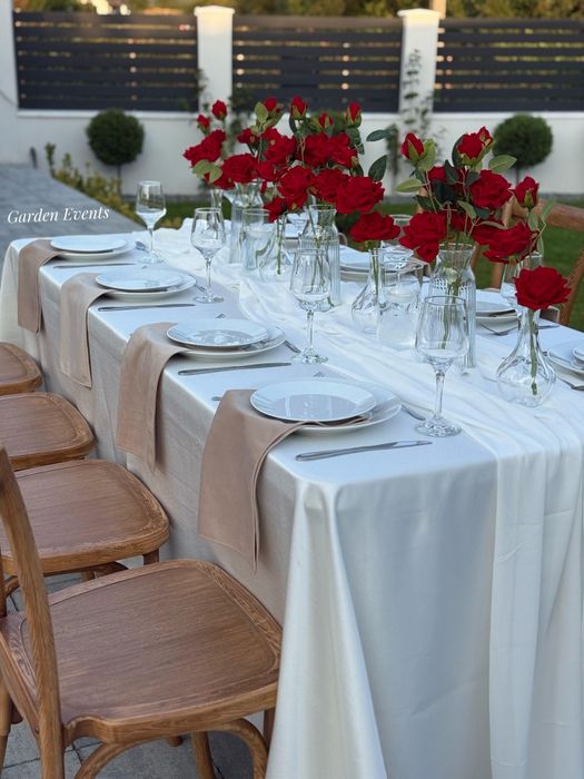 Cort corturi evenimente de inchiriat/mese scaune/ghirlande luminoase