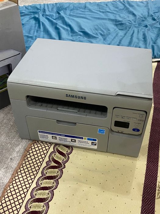 Продаю принтеры рабочие цветные и обычные.