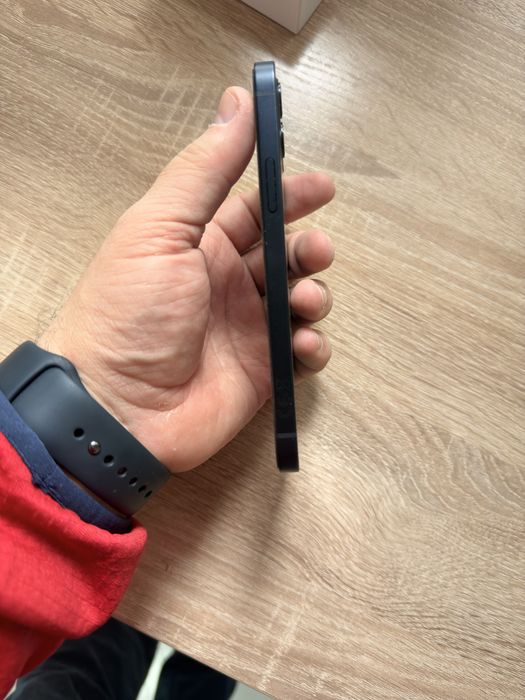 Поодам Iphone 12
