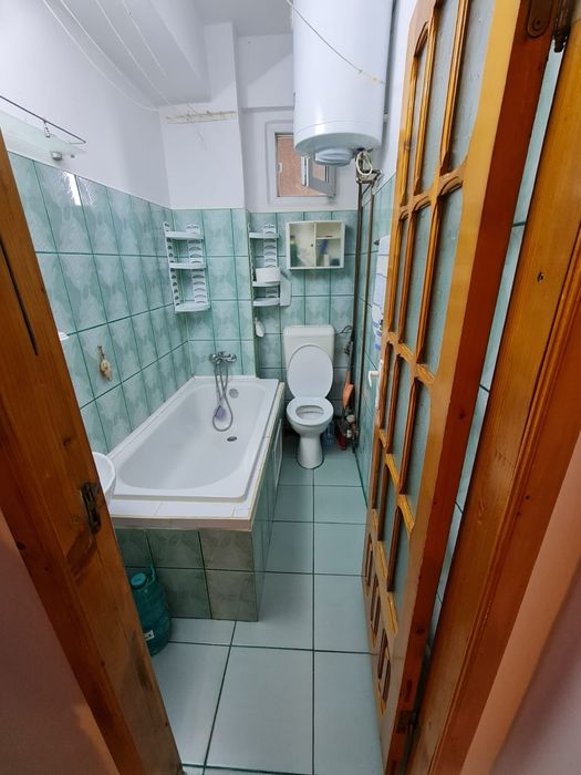 Vind 2camere etaj 6 din 7 zona port