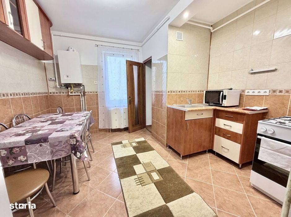 Vand 3 cam Tudor confort 1 [etaj 2]