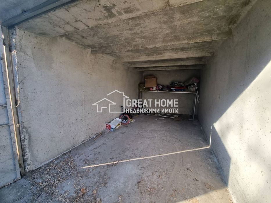 Продава се Гараж / Паркомясто в Търговище, Център - 18 кв.м за 1034 €/кв.м - Снимка #1