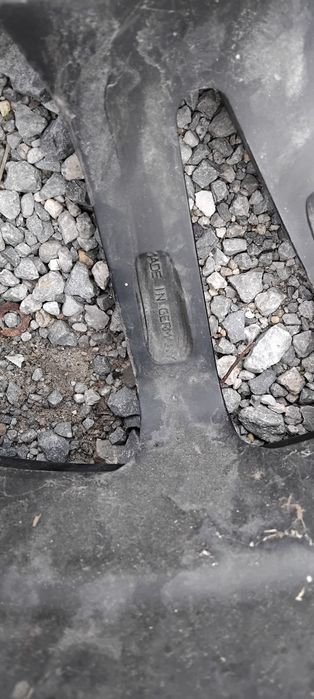 Azev P8520 - 20 джанти 5x112 et35 8.5J Germany