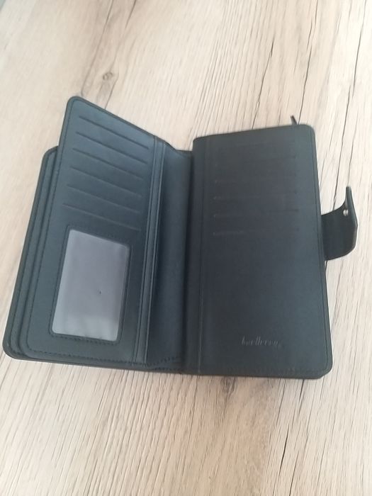 Продам новое Партмоне. Клач