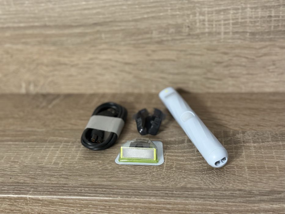 Aparat de barbierit si tuns Philips OneBlade QP1324