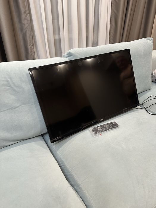 Продам телевизор Philips 28 дюймов