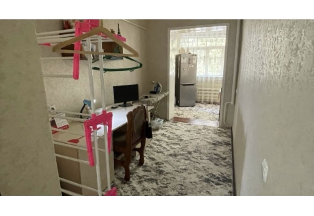 Срочно 3-хоналик 77-серия. 2-Этаж сотилади. Мархабо. Ипотека булади.