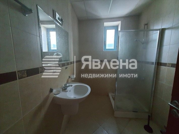 Просторен тристаен апаратамент в Приморско Дел Сол, гр.Приморско