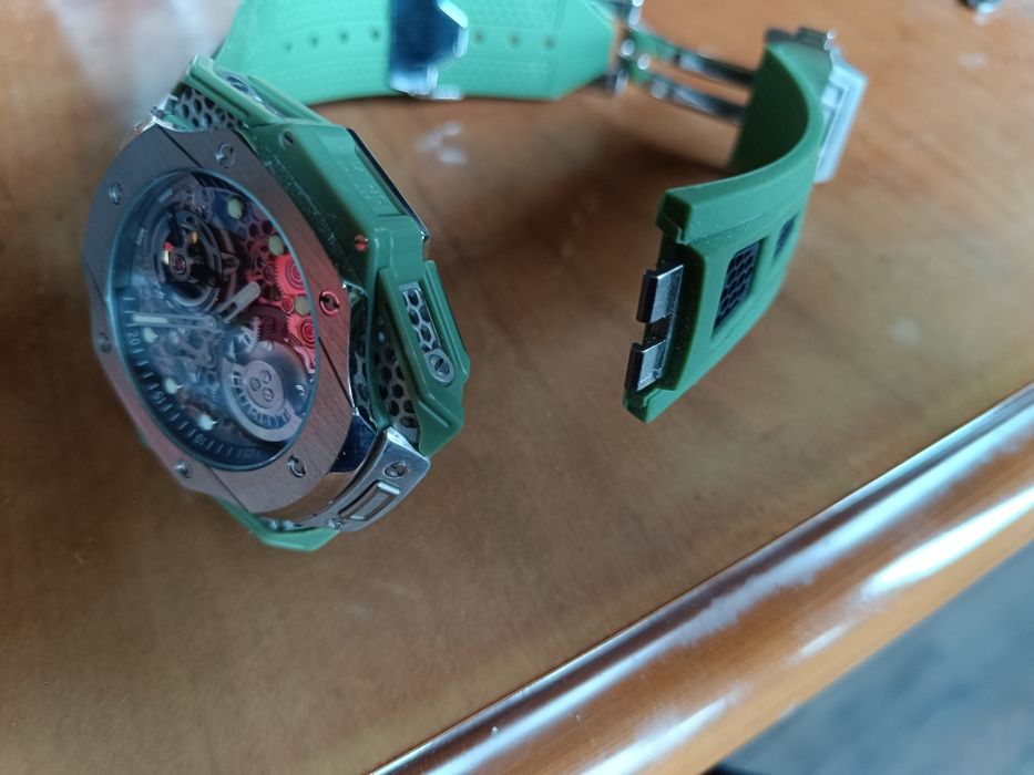 Часовник Hublot Big Bang Tourbillon Samuel Ross.