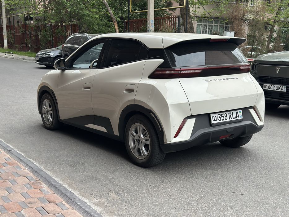 Byd Seagull 2023-24 год пробег 60 000 км, 2 комплекта дисков и шин