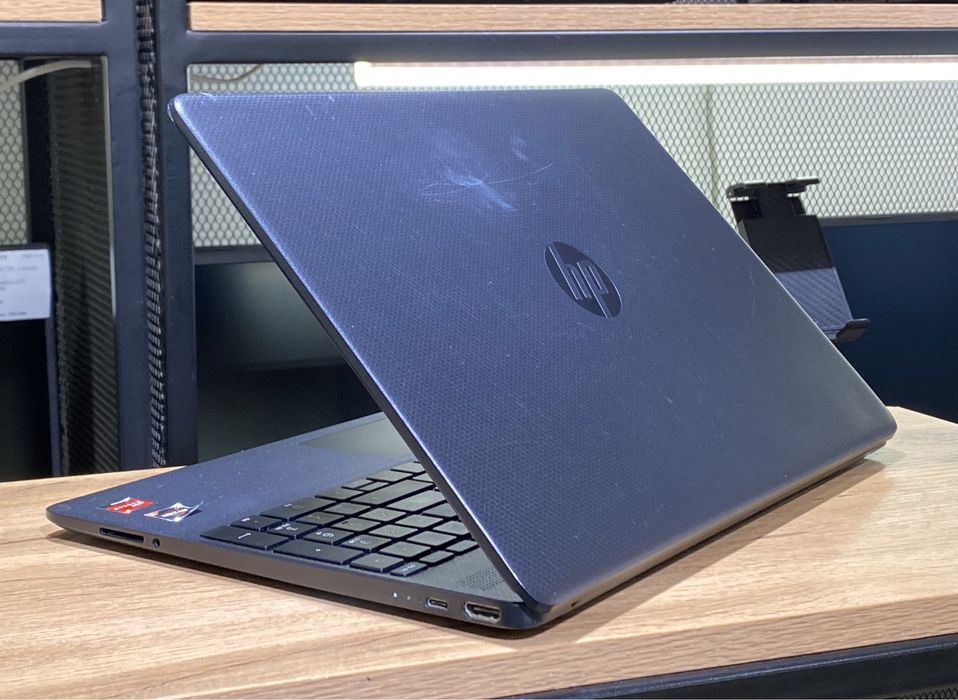 Ноутбук HP AMD Ryzen 3-3/4GB/SSD256GB, 9107/A10