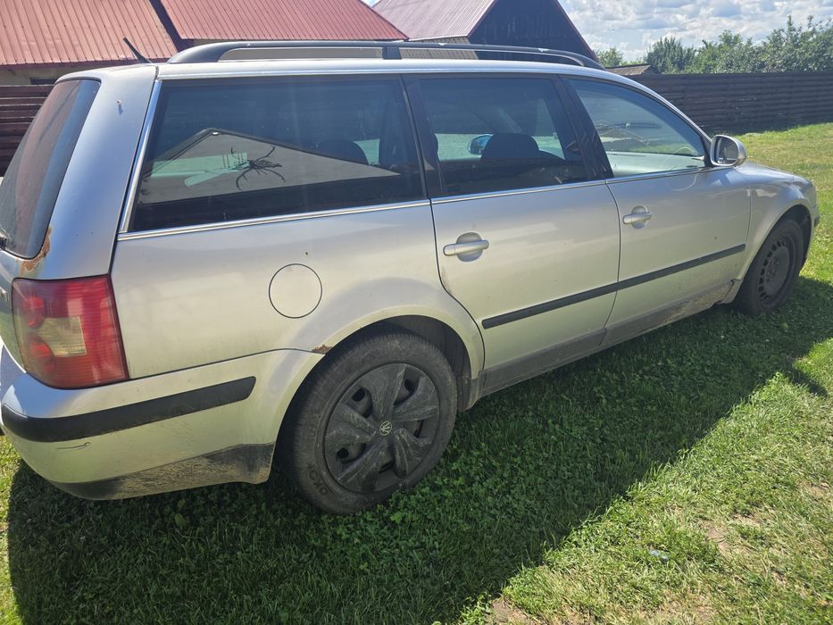 Vând Volkswagen Passat