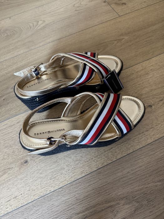 Sandale Tommy Hilfiger 37