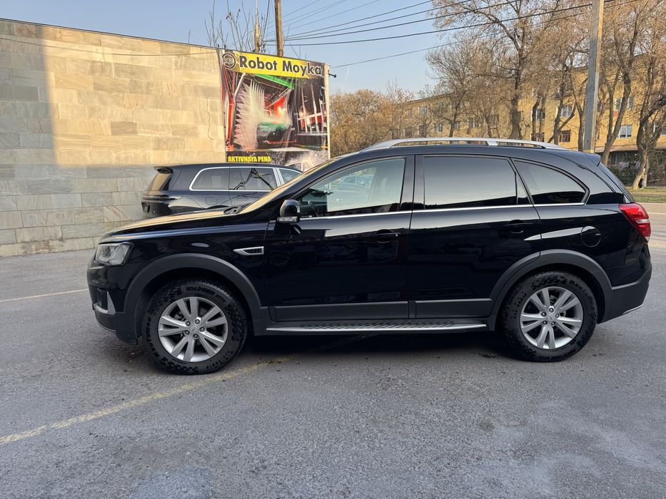 Captiva 4 qora ideal