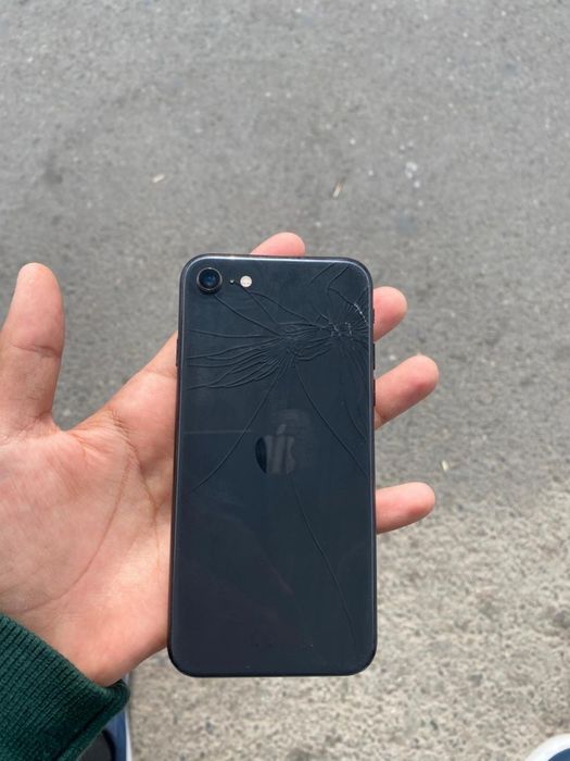 Айфон се сатылады