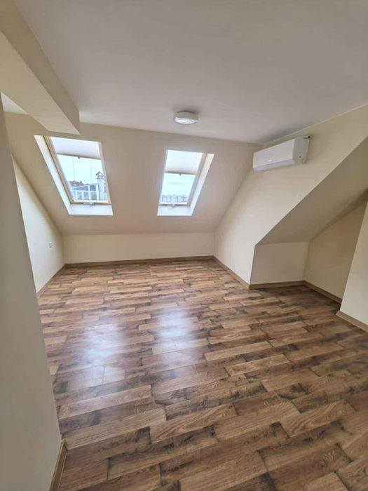 Дава се под наем Четиристаен апартамент в София, Зона Б-18 - 184 кв.м за 897.6 € - Снимка #13