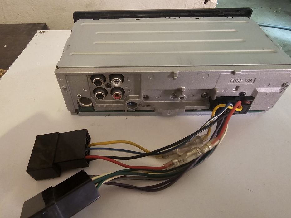 Vând casetofon sony model.DSX-A410BT. perfect funcțional