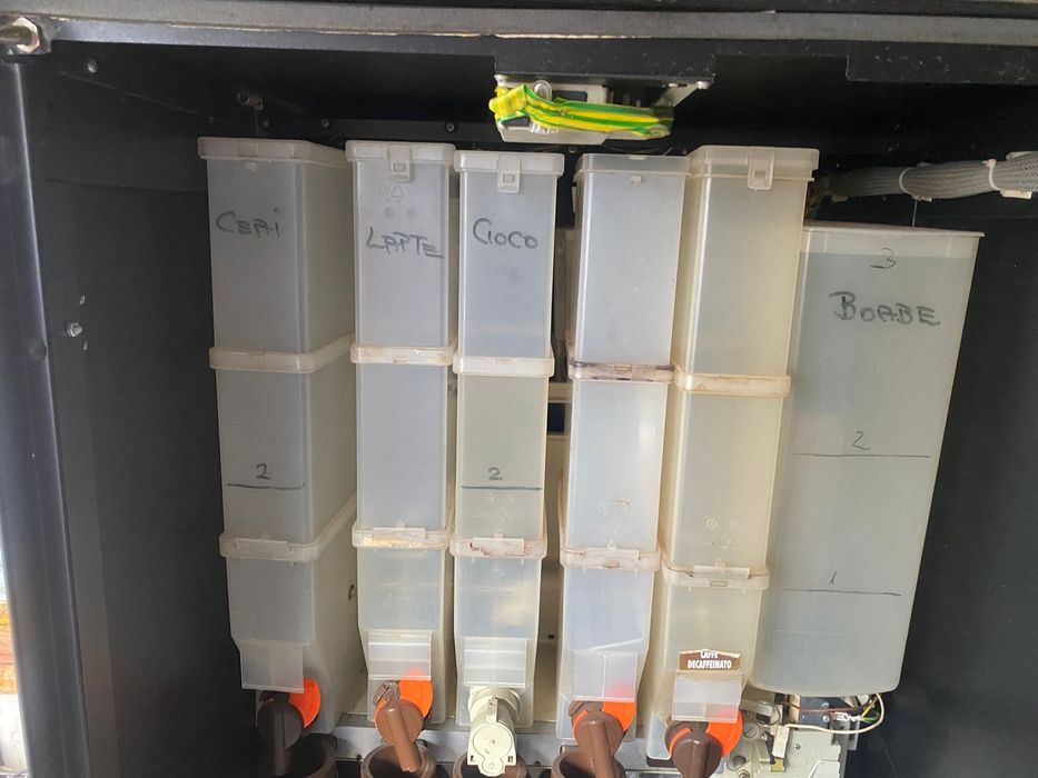 Tonomat de bautiru calde