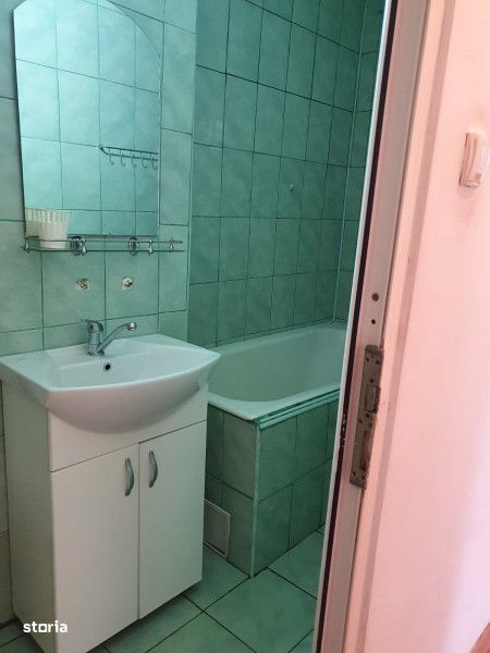 Apartament 4 camere, decomandat, etaj intermediar, BIG, Manastur