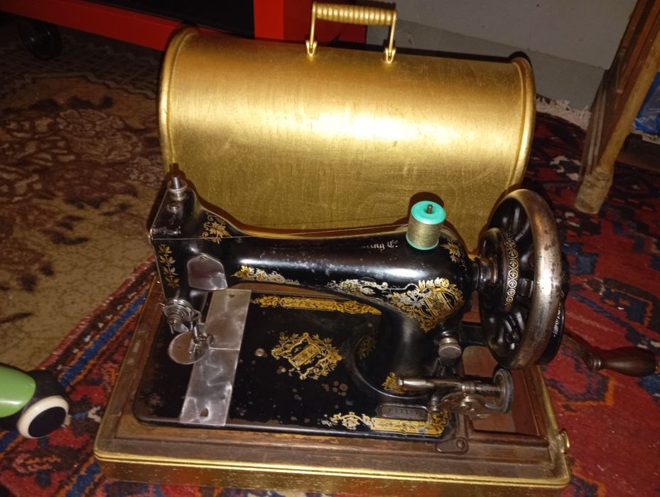 Шевна машина SINGER.