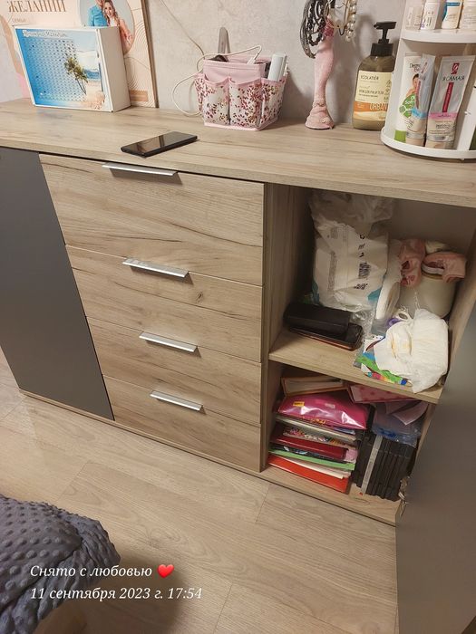 Кровать для спальни