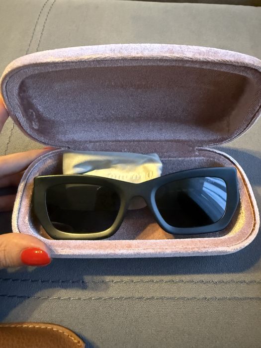 Оригинални слънчеви очила “Miu miu”