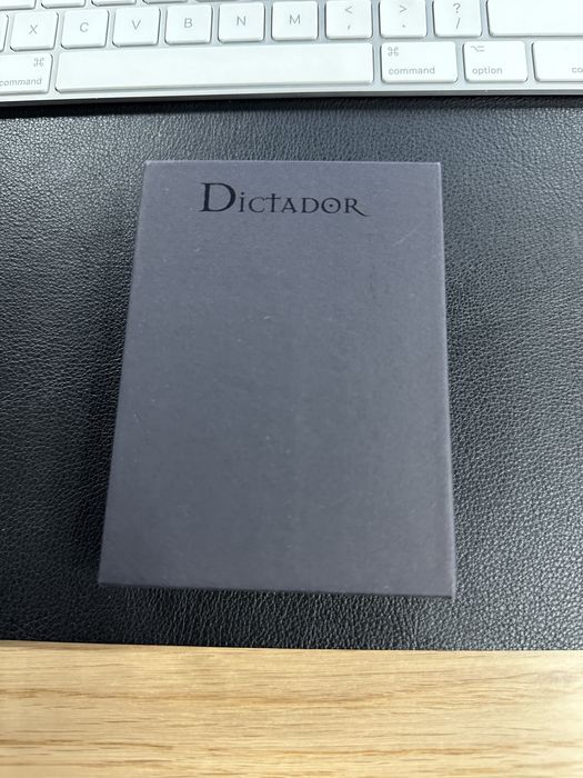 Portofel Dictador 6-12CC