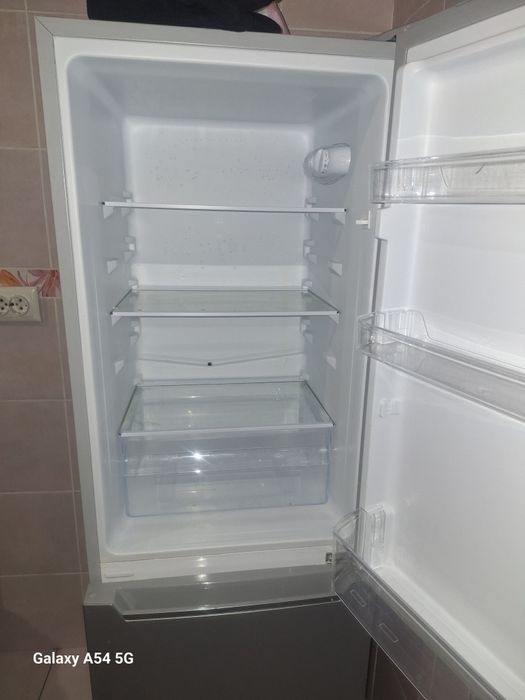 Холодильник LEADBROS