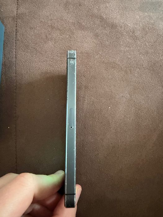 iPhone 5 ,16GB -С нова батерия