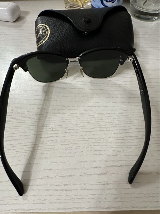 Продам солнцезащитные очки ray-ban