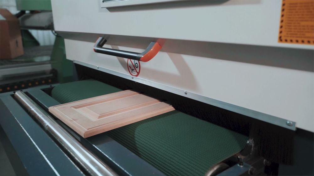 Рельефно-шлифовальный станок DELTAMACHINERY DM-RS1000-6