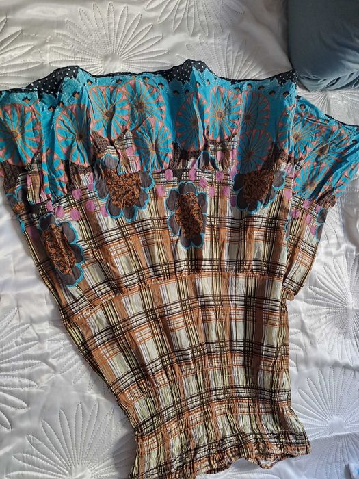 Rochie deasupra la sani cu elastic impecabila