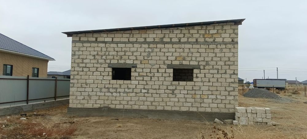 Мкр Атыраудан үй сатылады.