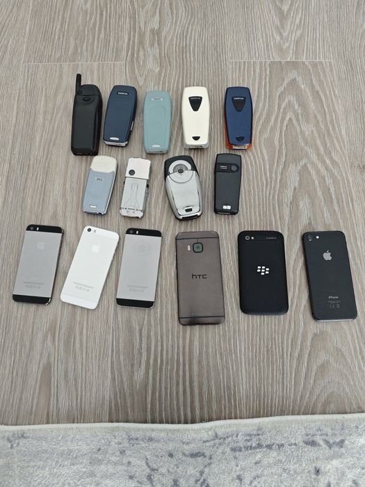 Lot telefoane de coletie