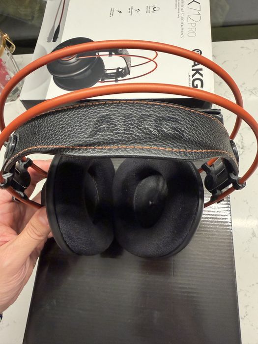 Casti AKG K712 Pro