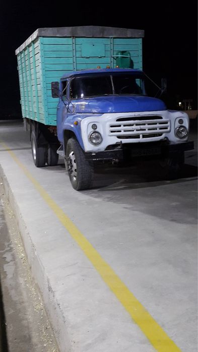 Zil 130 yili 1982 ishlab turgan mashina