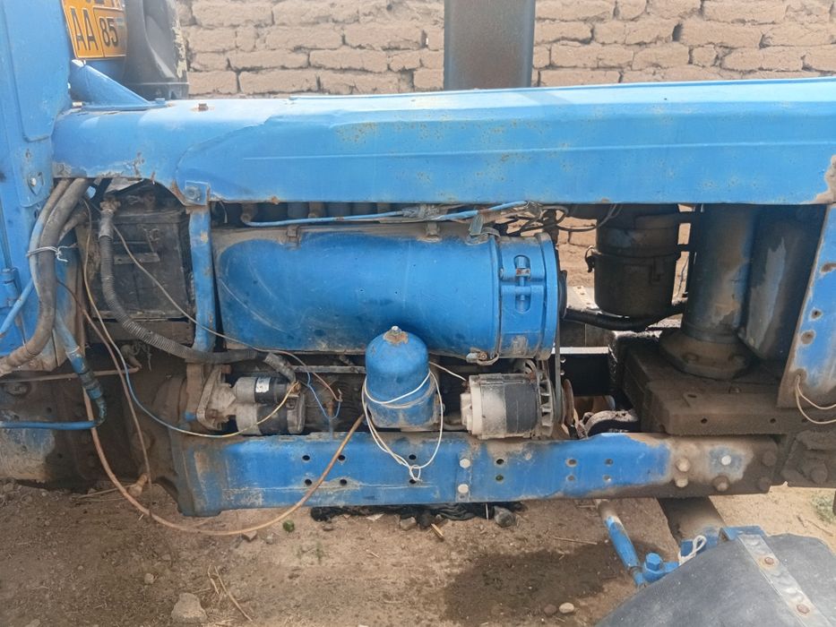 T28 traktir sotiladi