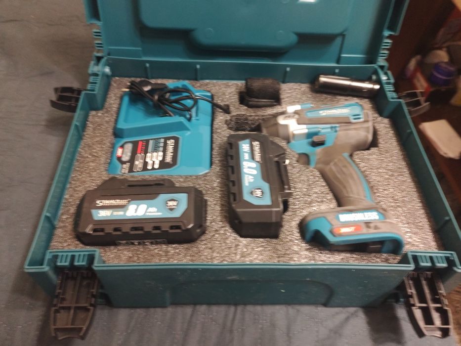 Гайковверт Stahl Maier DTW285 850N/m 36v /8A батерии 2бр.