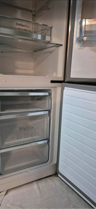 Хладилник с фризер BOSCH