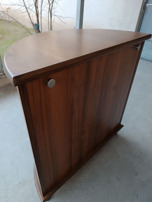 Стойка ресепшен 100$