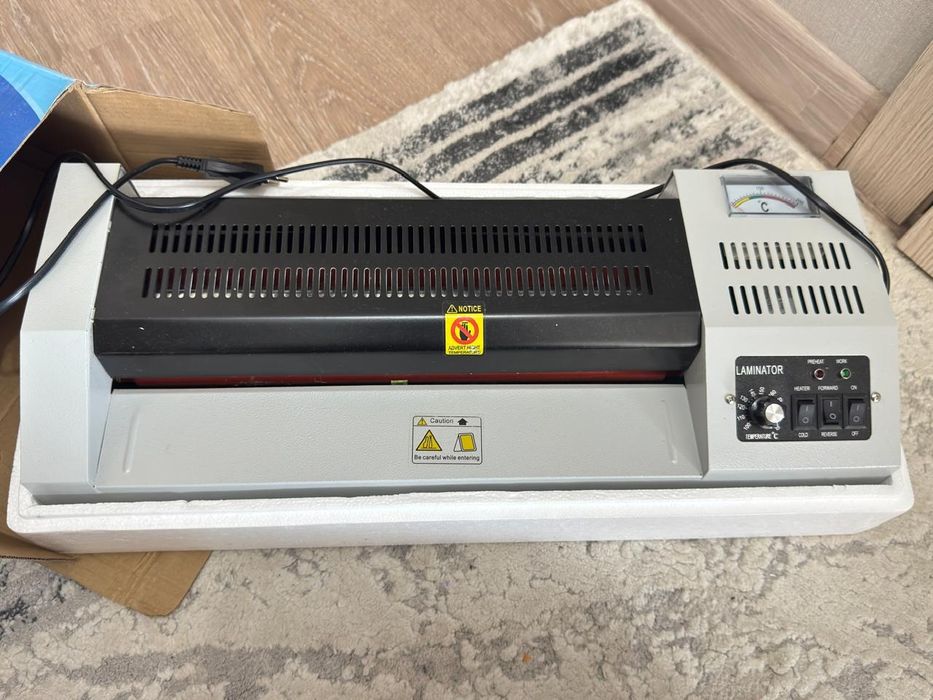 Ламинатор,белый A3