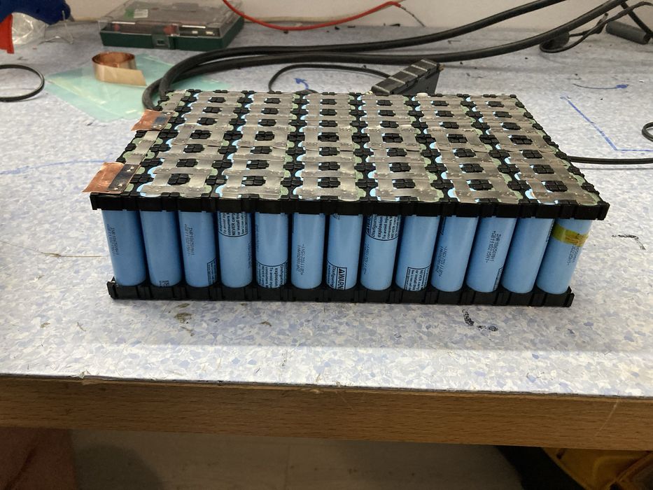 Asamblez baterii li-ion pe comanda