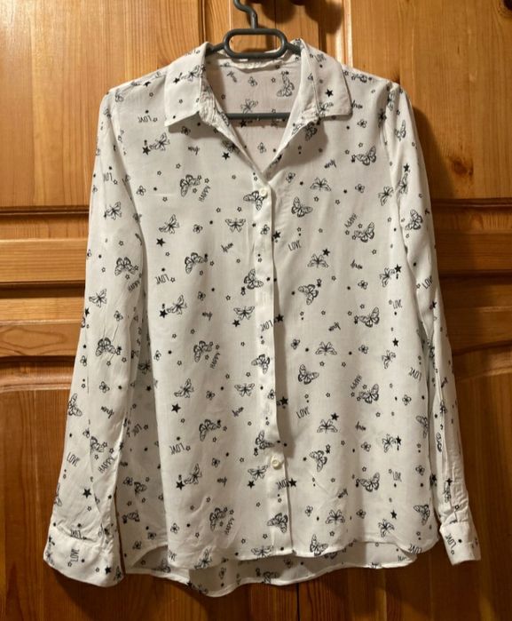 Предлагам дамски топове и ризи размер M/L