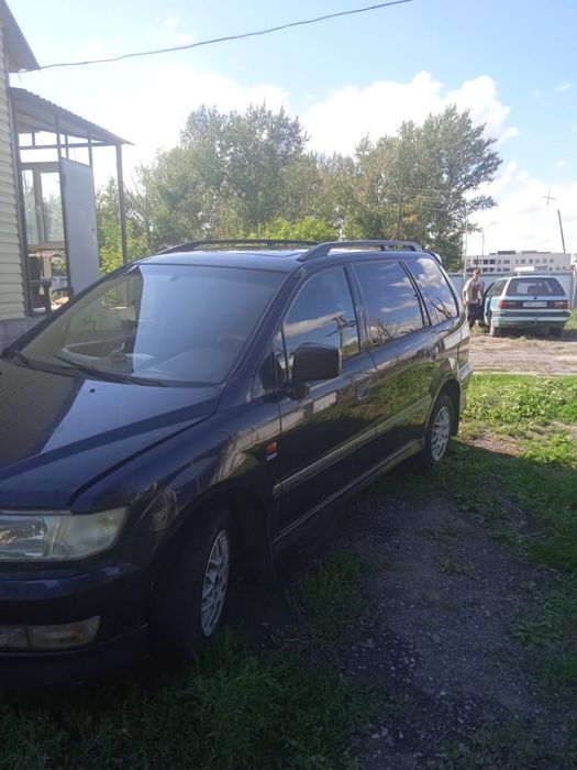 Mitsubishi Space Wagon 1999г.