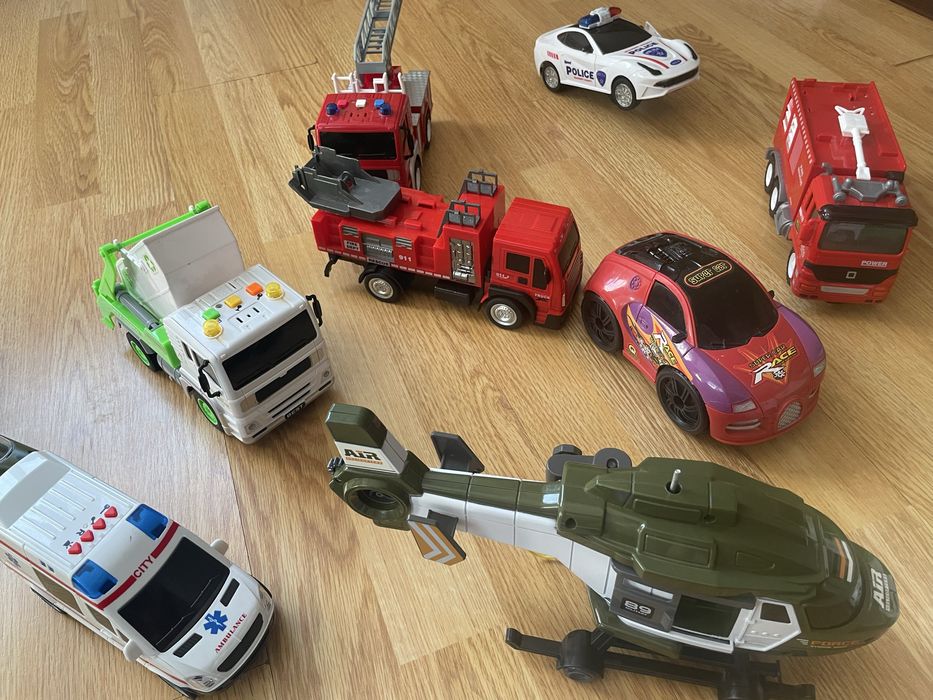 masinute cu sunete si lumini