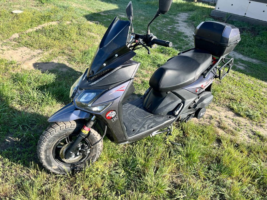 Продам скутер Samurai x-7