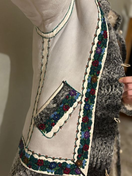 Cojoc tradițional popular autentic