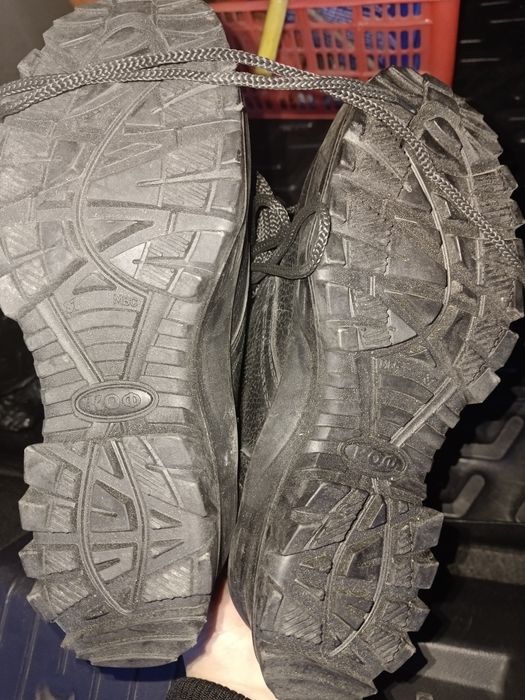 Продам новые берцы зимние