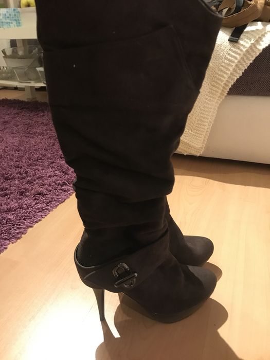 Дамски ботуши естествен набук